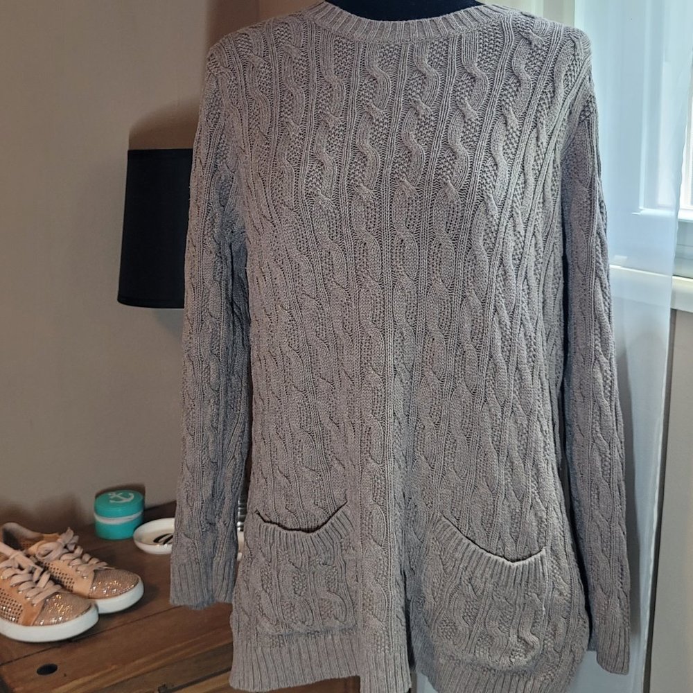 Slouchy Knit Sweater with pockets in Size XL